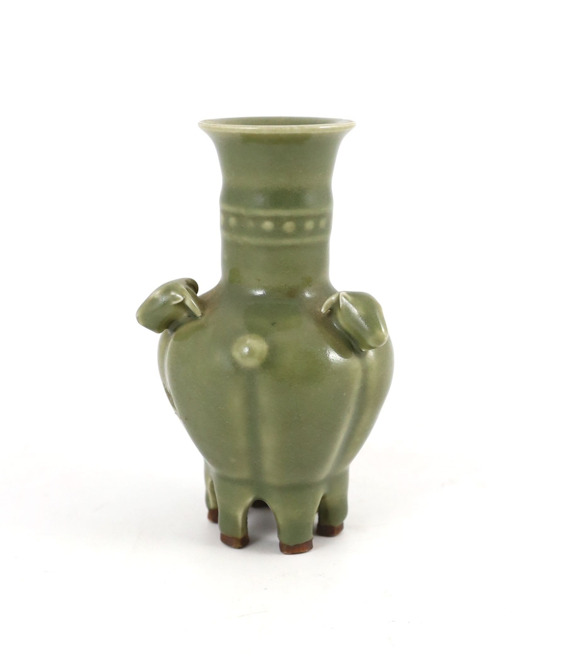 A Chinese celadon glazed six leg vase, late Qing, 13.5cm